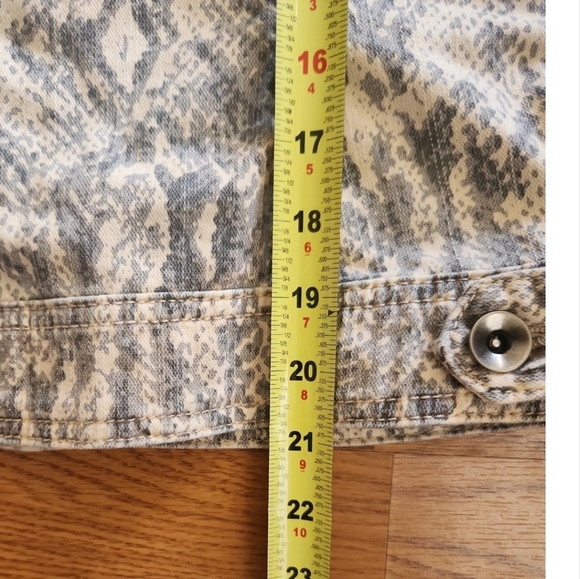 Christopher Banks Denim Jacket Snakeskin Print Size M - Picture 6 of 6